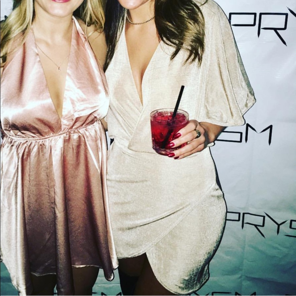 Gold short dress - Picture 5 of 5